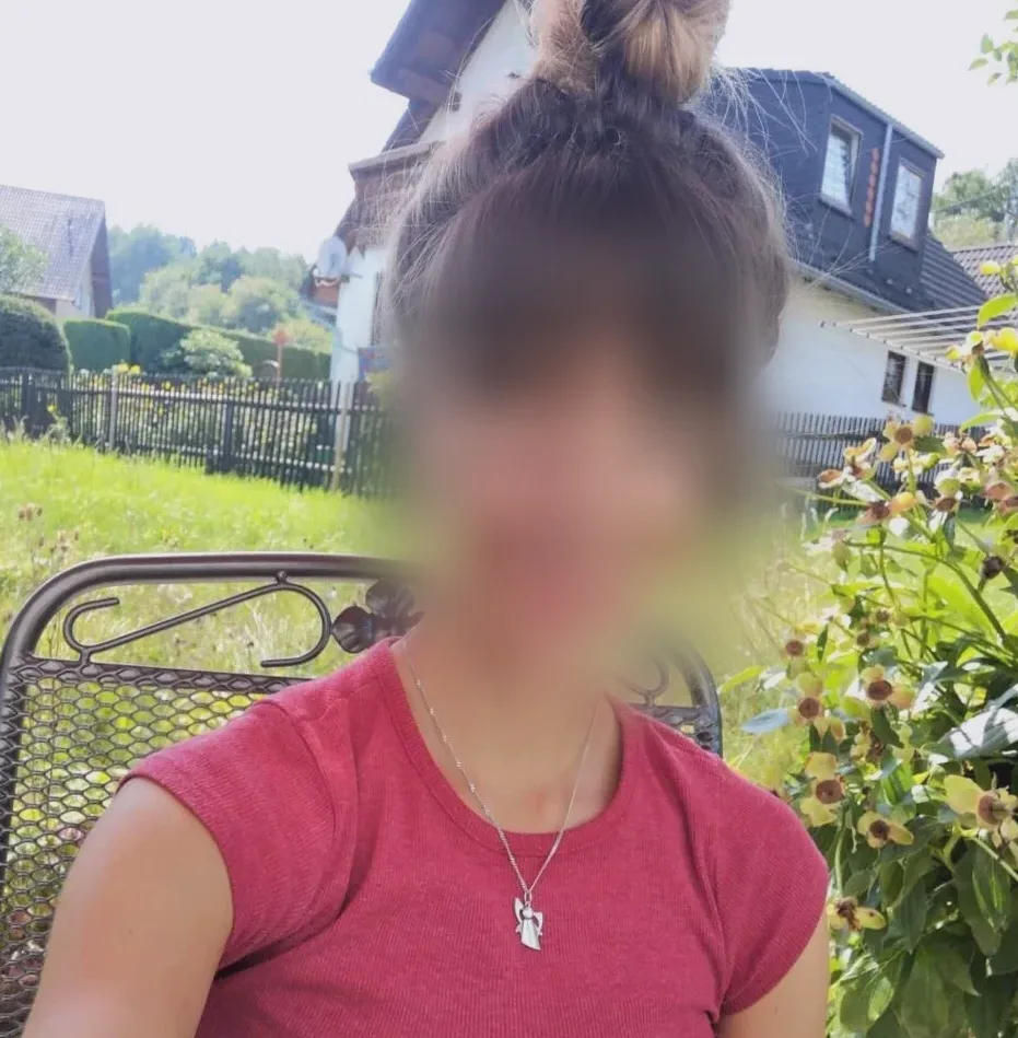 Annalena, 24