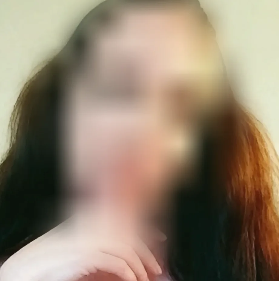 Juliane, 26