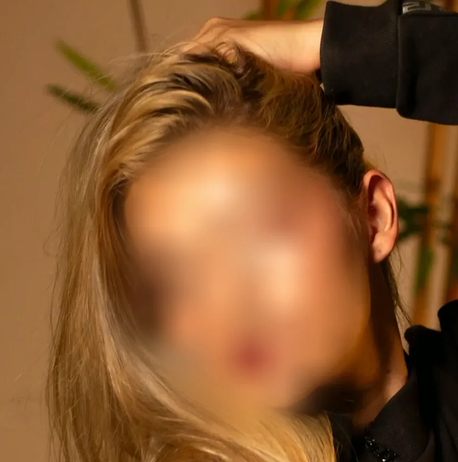 Kerstin, 25
