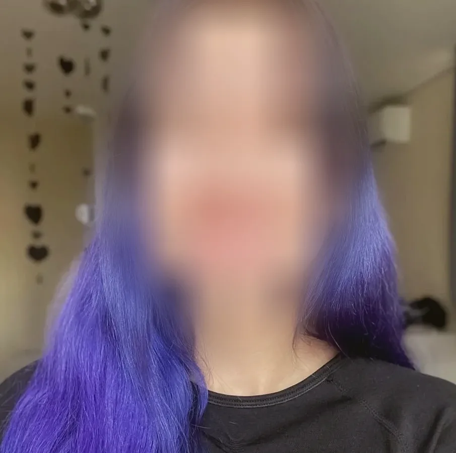 Yvonne, 26